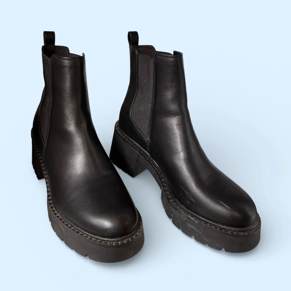 Steve Madden Black Chelsea Bootie